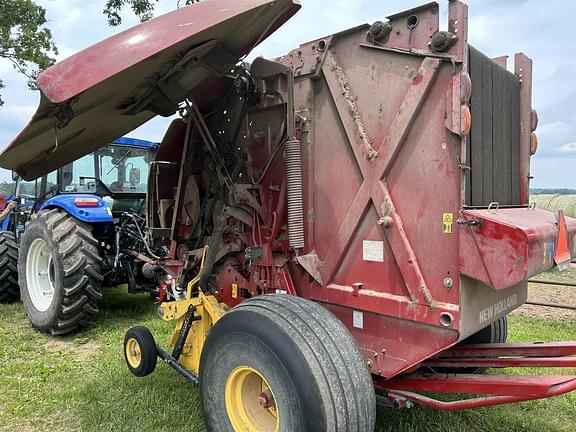 Image of New Holland RB460 equipment image 1