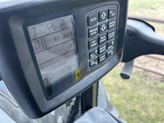 Image of New Holland RB460 equipment image 4