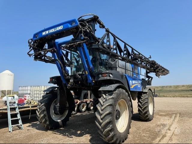 2019 New Holland 410 Equipment Image0