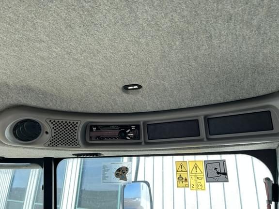 Image of New Holland Speedrower 160 equipment image 4