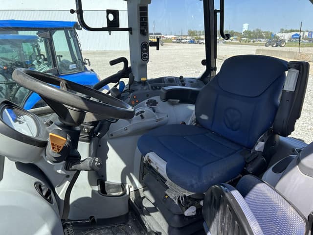 Image of New Holland T5.120 equipment image 4