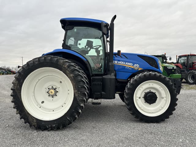 Image of New Holland T7.210 equipment image 3
