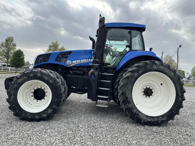 Image of New Holland T8.320 equipment image 2