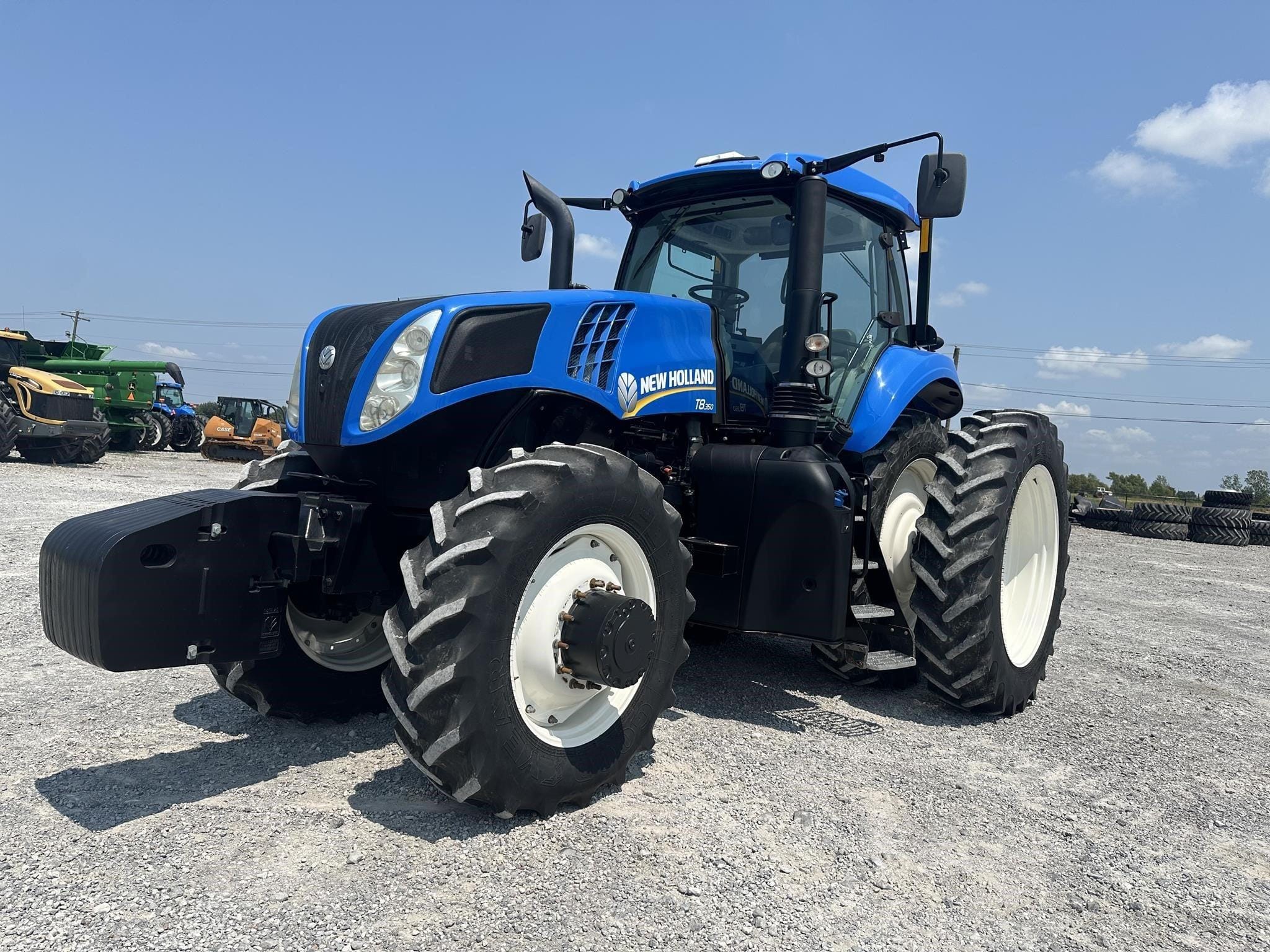 2019 New Holland T8.350 Equipment Image0