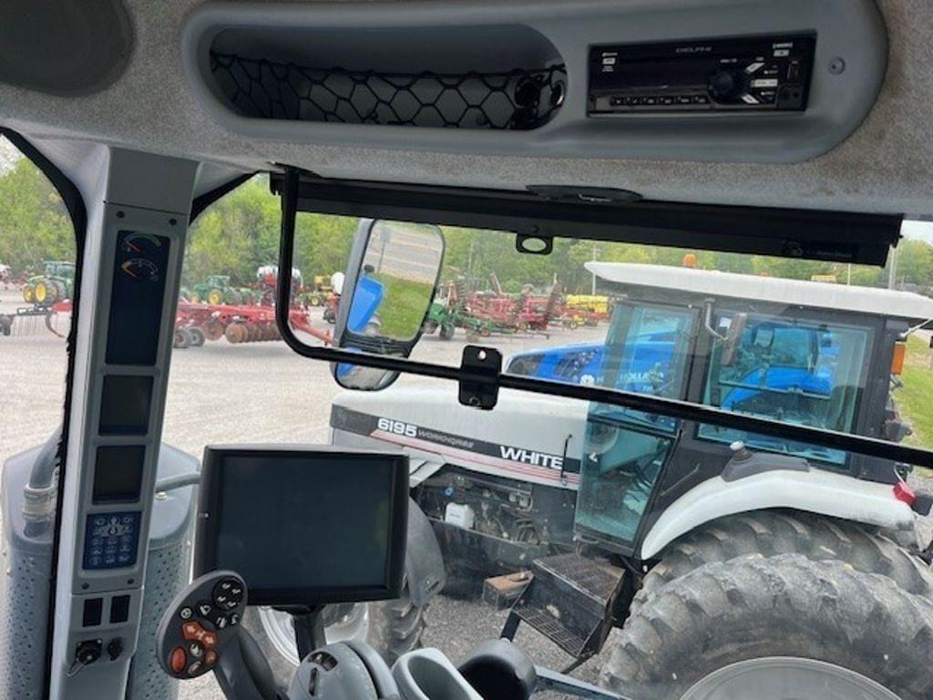Image of New Holland T8.350 Image 1