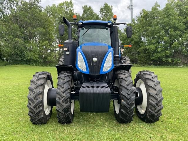 Image of New Holland T8.410 equipment image 1