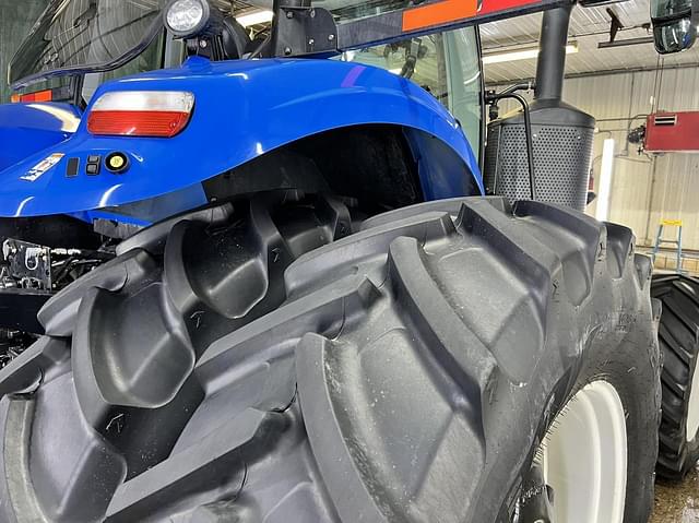 Image of New Holland T8.435 equipment image 1