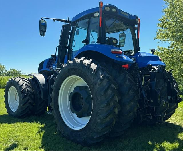 Image of New Holland T8.435 equipment image 2