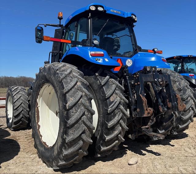 Image of New Holland T8.435 equipment image 4