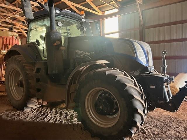 2019 New Holland T8.435 Equipment Image0