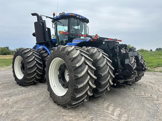 Image of New Holland T9.565 equipment image 2