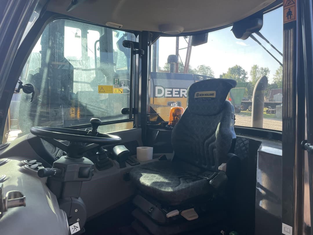 Image of New Holland W50C Image 0