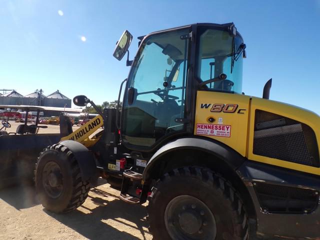 Image of New Holland W80C equipment image 3