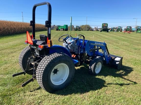 Image of New Holland Workmaster 25 equipment image 3