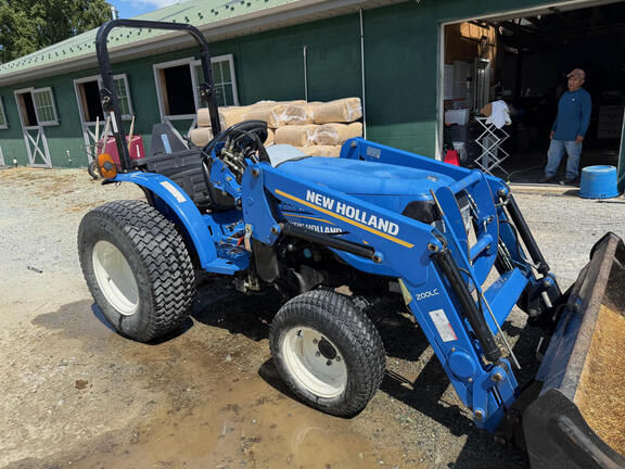 2019 New Holland Workmaster 25 Equipment Image0