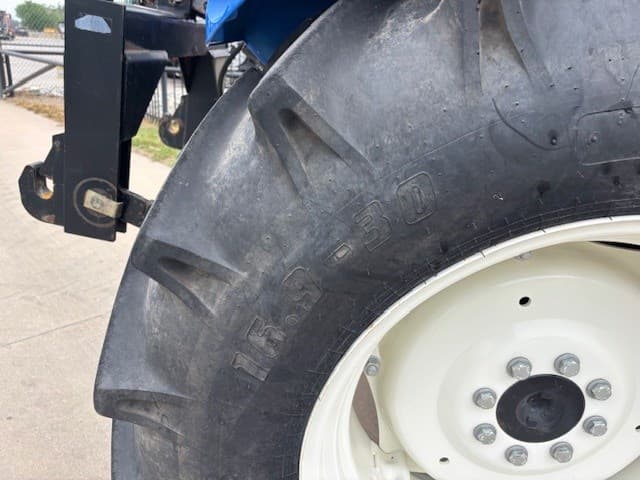 Image of New Holland Workmaster 65 equipment image 3