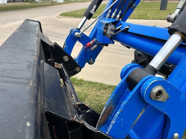 Image of New Holland Workmaster 65 equipment image 4