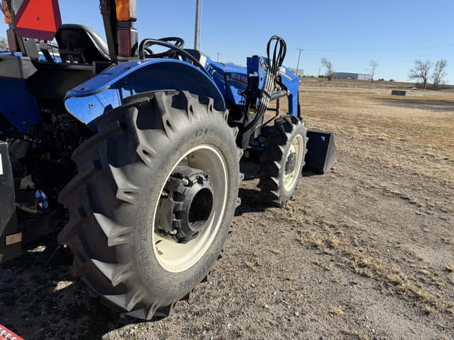 Image of New Holland Workmaster 70 equipment image 4