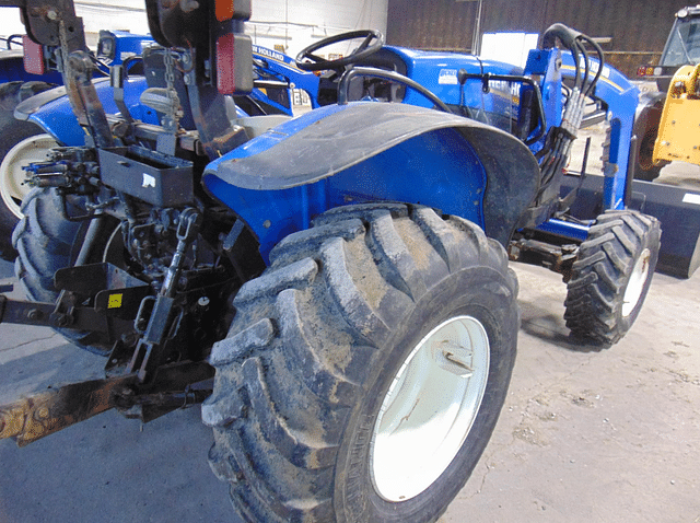 Image of New Holland Workmaster 95 equipment image 3