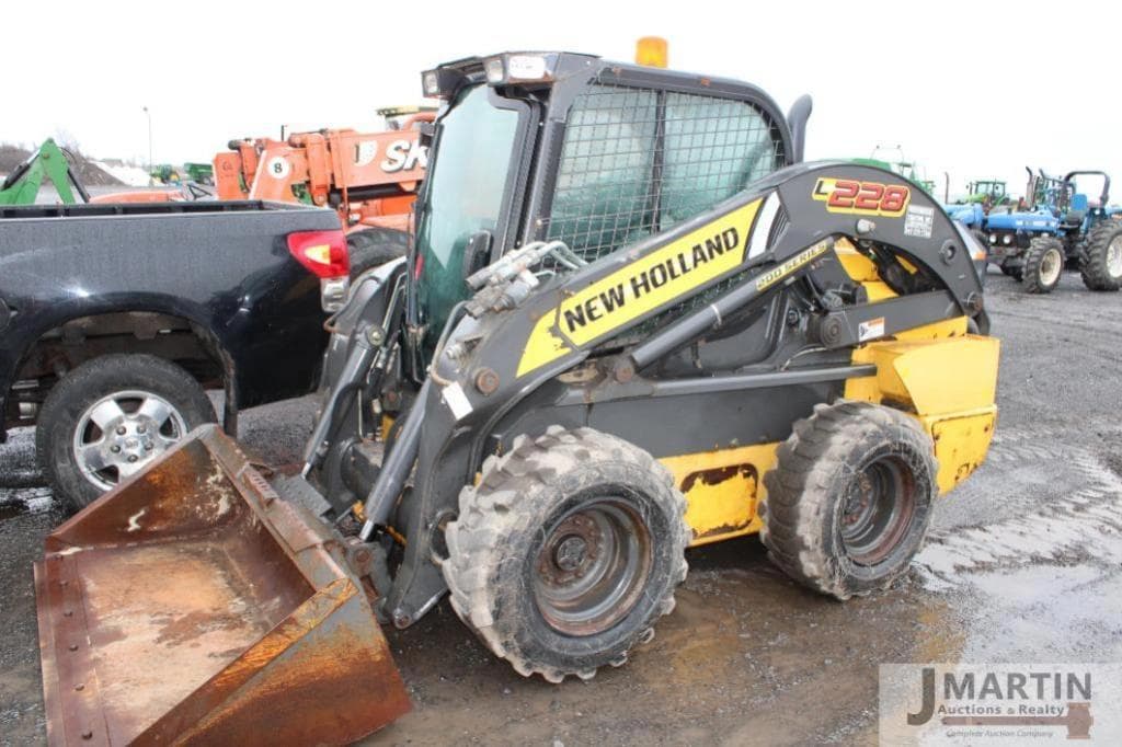 Image of New Holland L228 Primary image