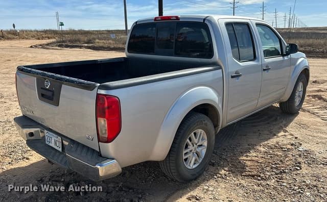 Image of Nissan Frontier equipment image 4