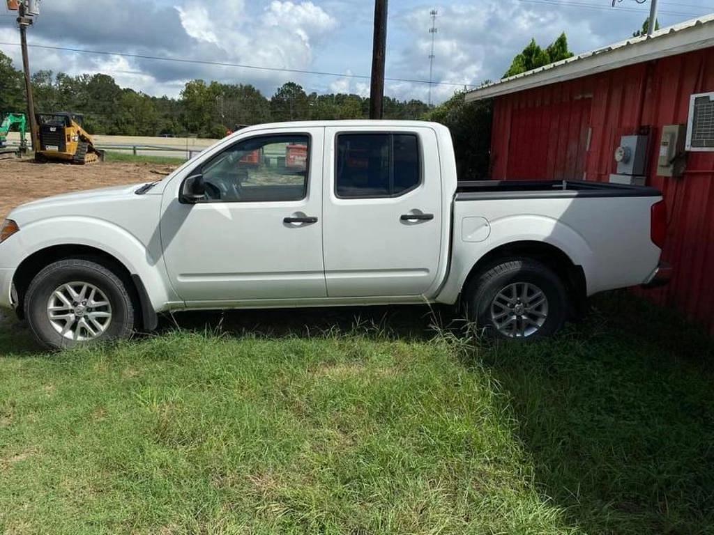 Image of Nissan Frontier Primary image