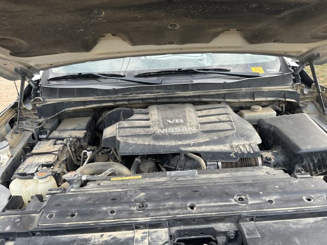 Image of Nissan Titan equipment image 4