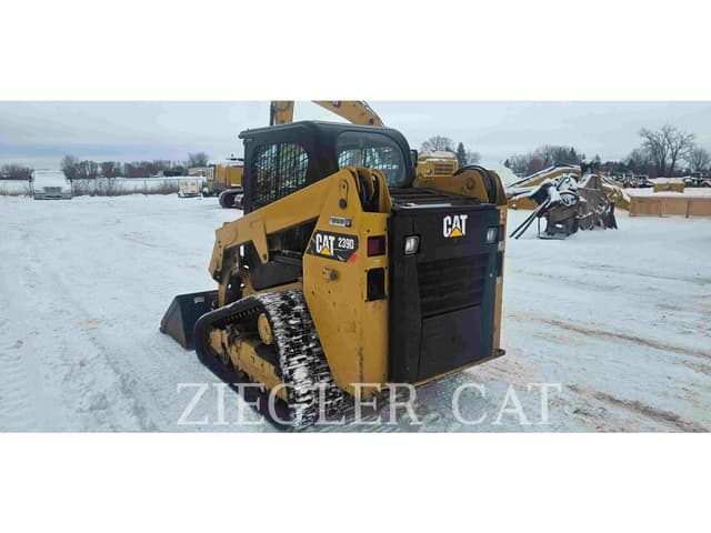 Image of Caterpillar 239D equipment image 3