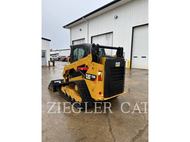 Image of Caterpillar 259D equipment image 3