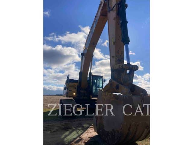 Image of Caterpillar 349FL equipment image 1