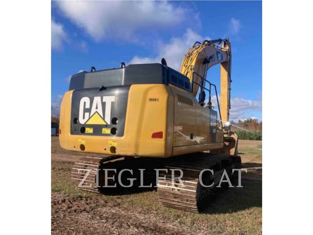Image of Caterpillar 349FL equipment image 2