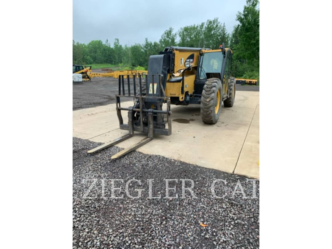 Image of Caterpillar TL943D Image 0