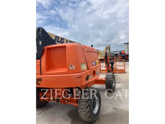 Image of JLG 460SJ equipment image 3