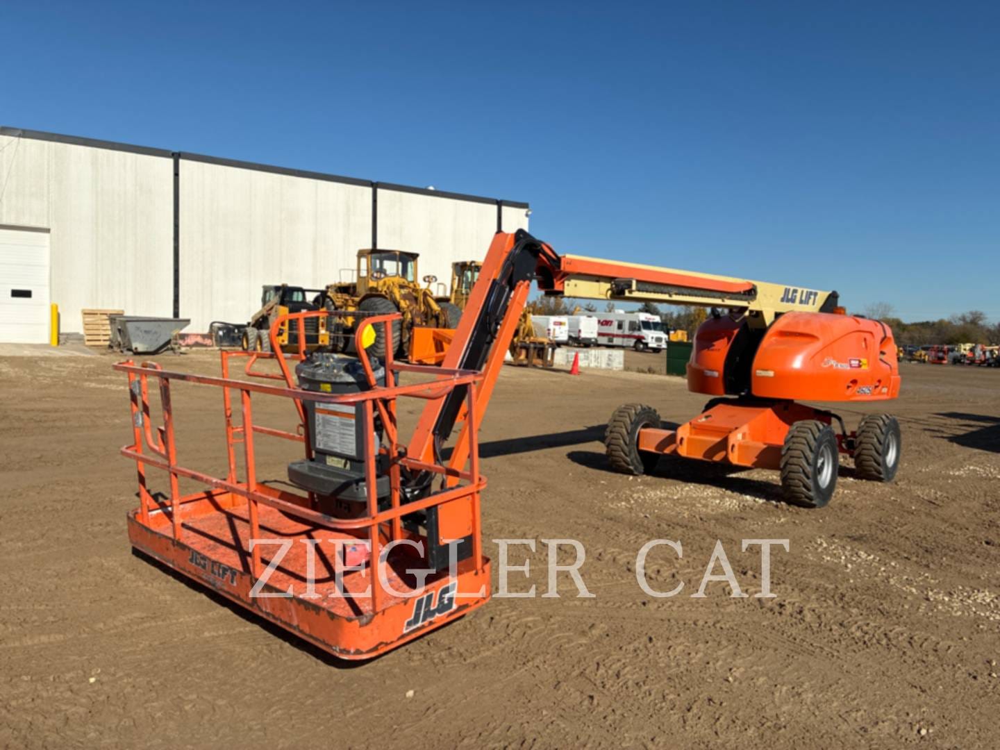 2019 JLG 460SJ Equipment Image0