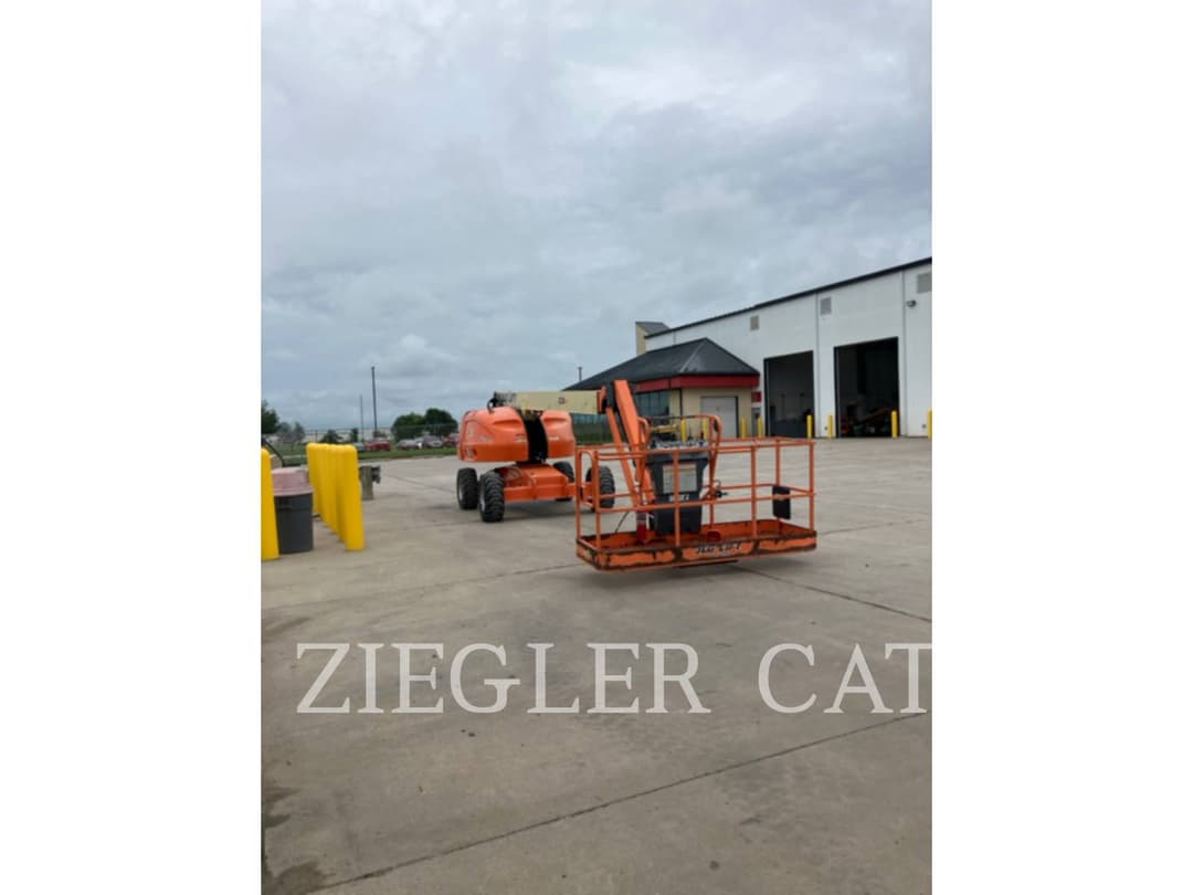 Image of JLG 460SJ Image 1