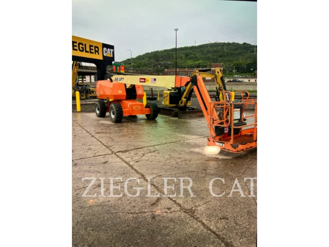 Image of JLG 660SJ Image 1