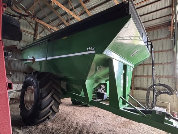 2019 Parker 1142 Equipment Image0