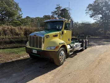 Main image Peterbilt 348