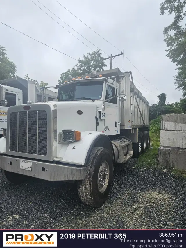 Image of Peterbilt 365 equipment image 1