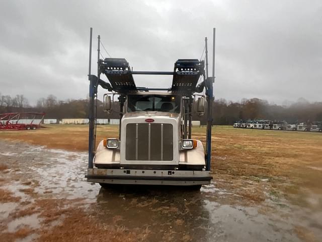 Image of Peterbilt 365 equipment image 2