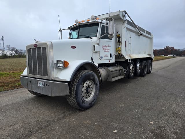 Image of Peterbilt 367 equipment image 2