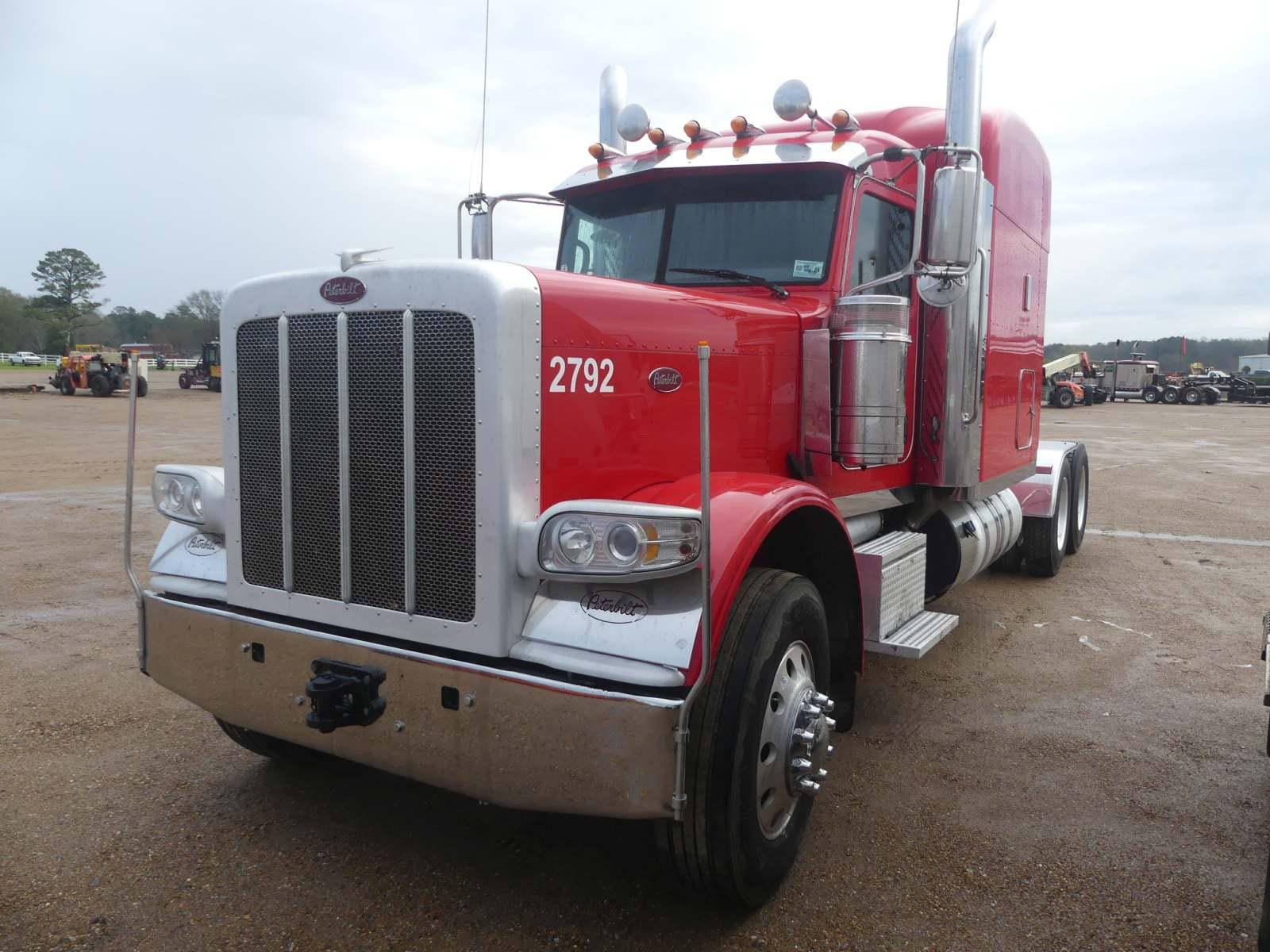Main image Peterbilt 379