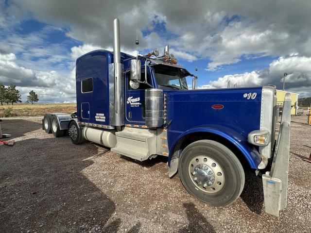 Image of Peterbilt 389 equipment image 1