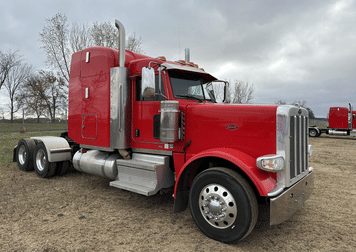 Main image Peterbilt 389
