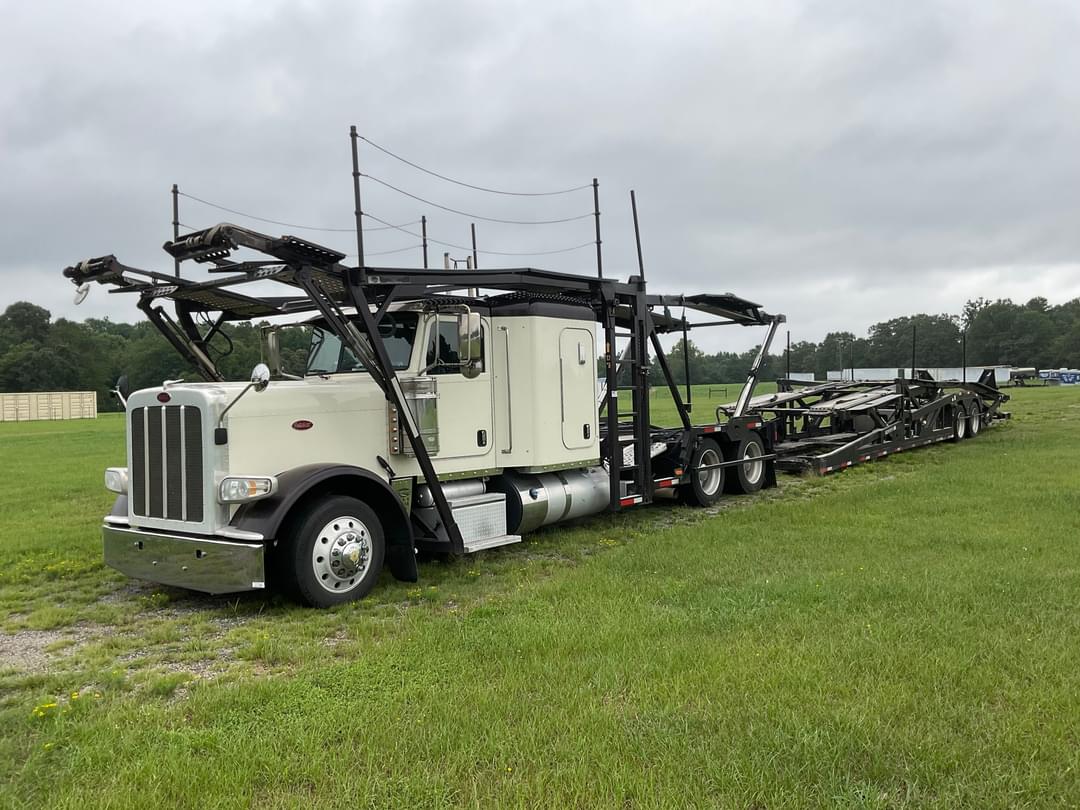 Image of Peterbilt 389 Primary image