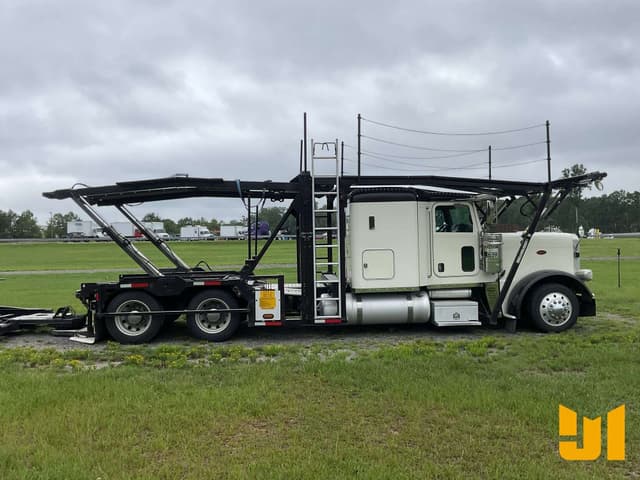 Image of Peterbilt 389 equipment image 2