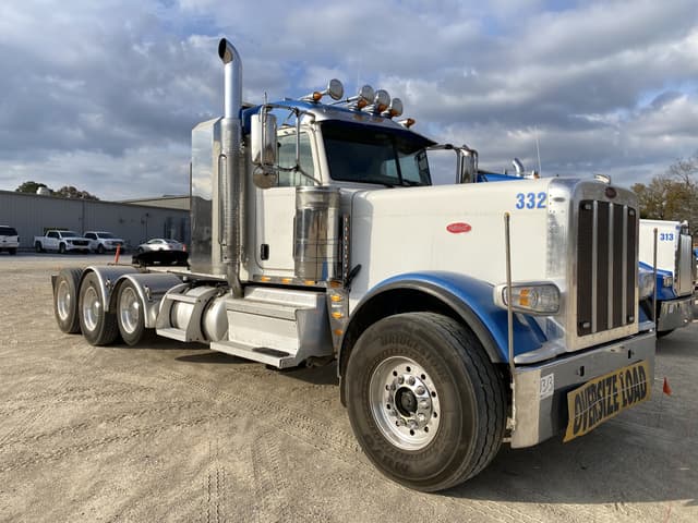 Image of Peterbilt 389 equipment image 3