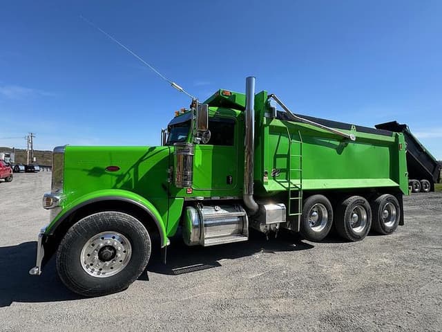 Image of Peterbilt 389 equipment image 1