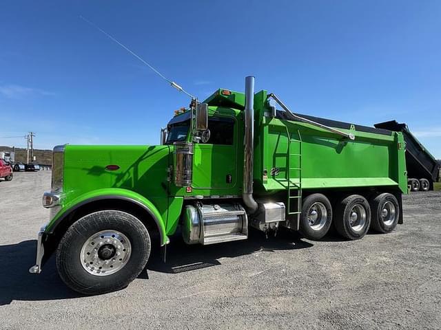Image of Peterbilt 389 equipment image 1
