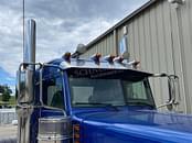 Thumbnail image Peterbilt 389 16